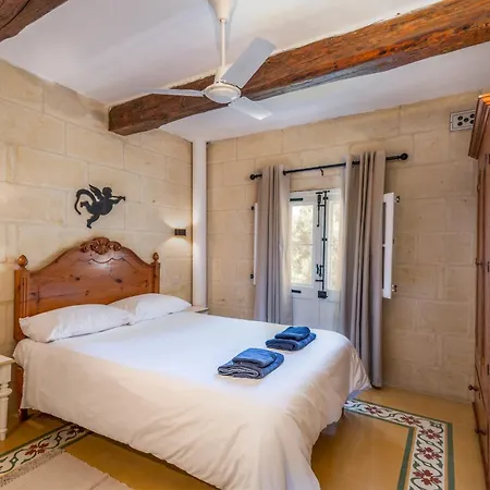 Dar Ta' Mansi With Private Pool Gharb (Gozo)