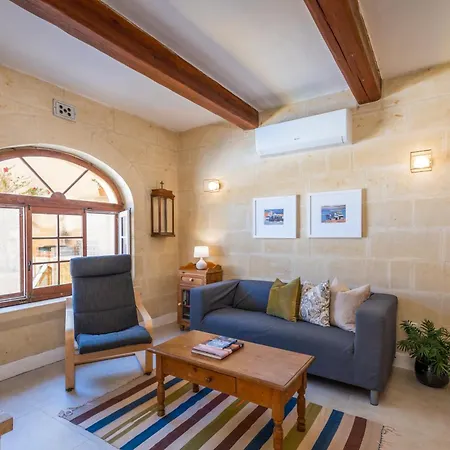 Dar Ta' Mansi With Private Pool