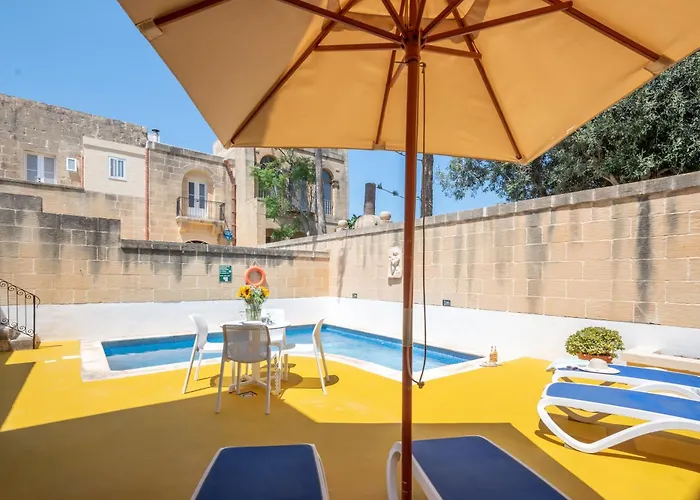 Dar Ta' Mansi With Private Pool 度假居 *